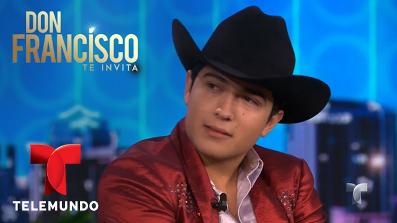 Don Francisco disfruta la música de Ulices Chaidez en 